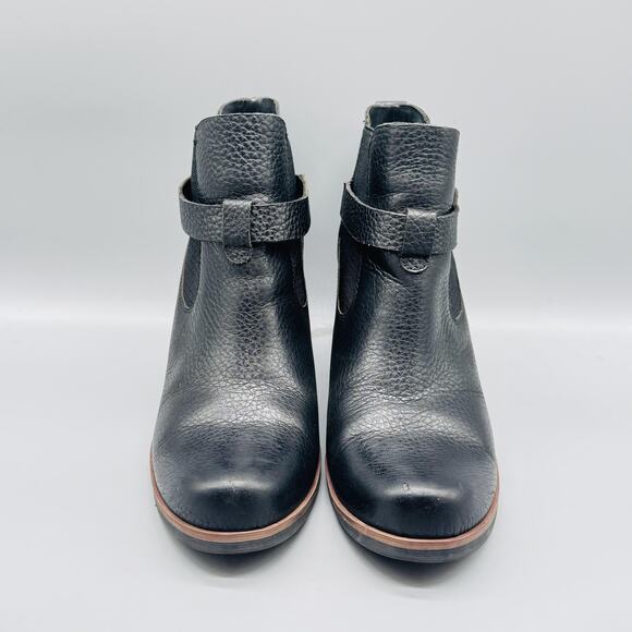 Korks Boots Womens 10 Black Pebbled Leather Ease Ankle Booties Strap Block Heel - Picture 3 of 13